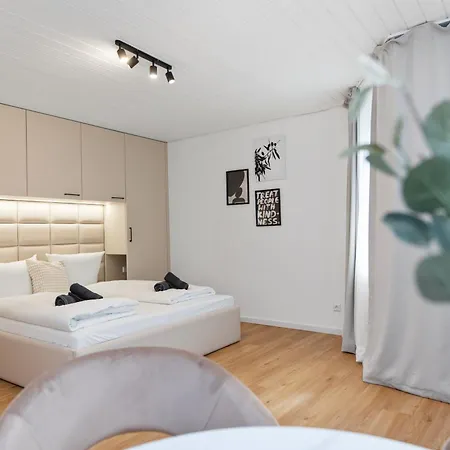 Anytime - Gaestehaus Am Weinberg In Apartment