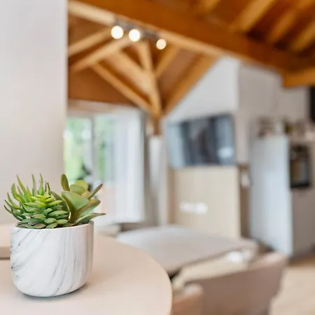 Anytime - Gaestehaus Am Weinberg In Apartman