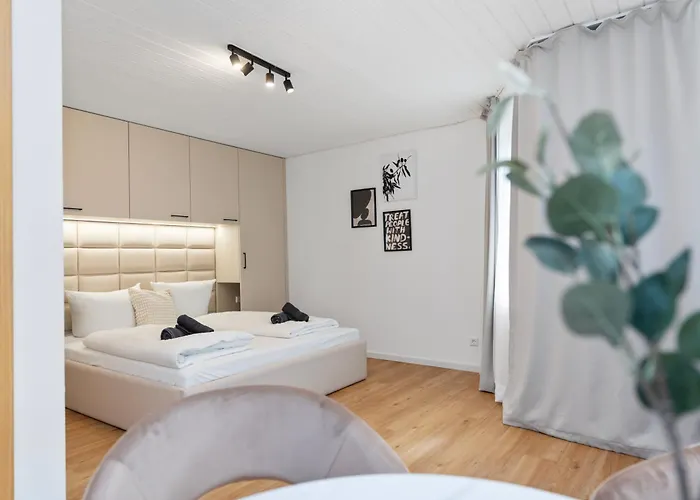 Anytime - Gaestehaus Am Weinberg In Апартаменты